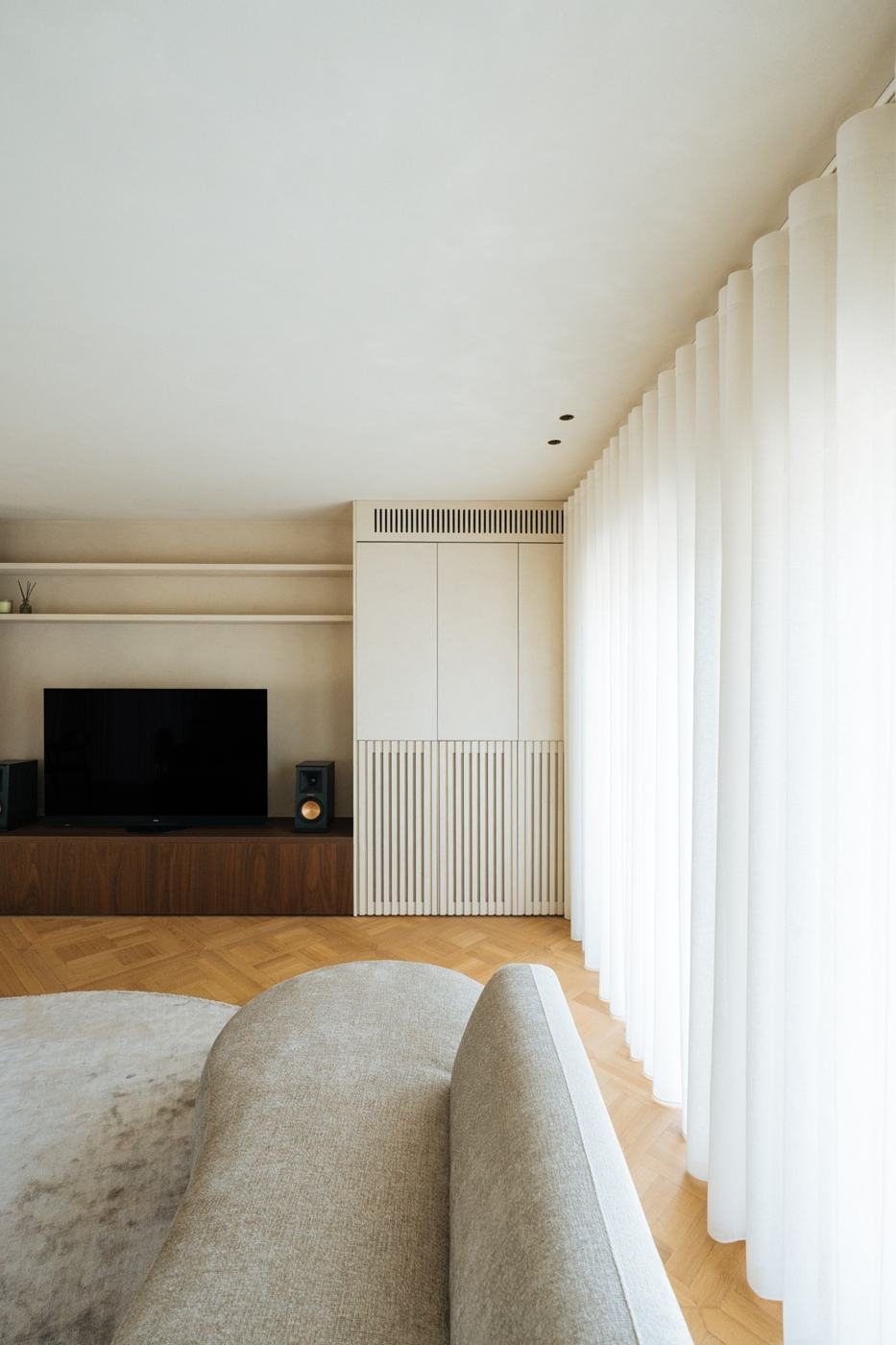 Tv-kast en planken in Mono-Stone XL