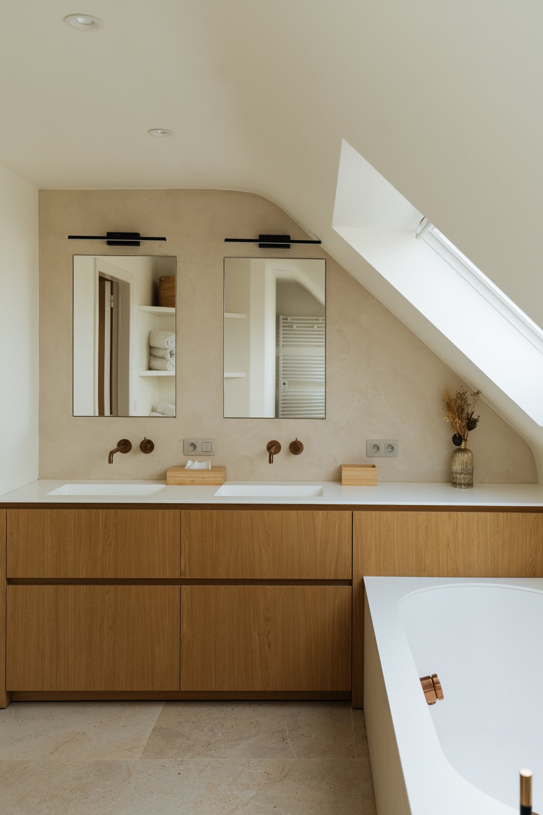 Badkamer met naadloze wand